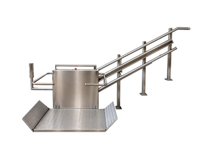 Наклонный подъемник для людей с ограниченными возможностями